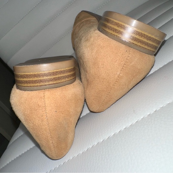 💝Crown Vintage Womens Tan Suede Perforated Smoking Flats Size 7 - Picture 8 of 10